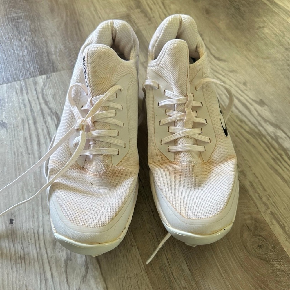 Boombah women’s softball cleats 8.5